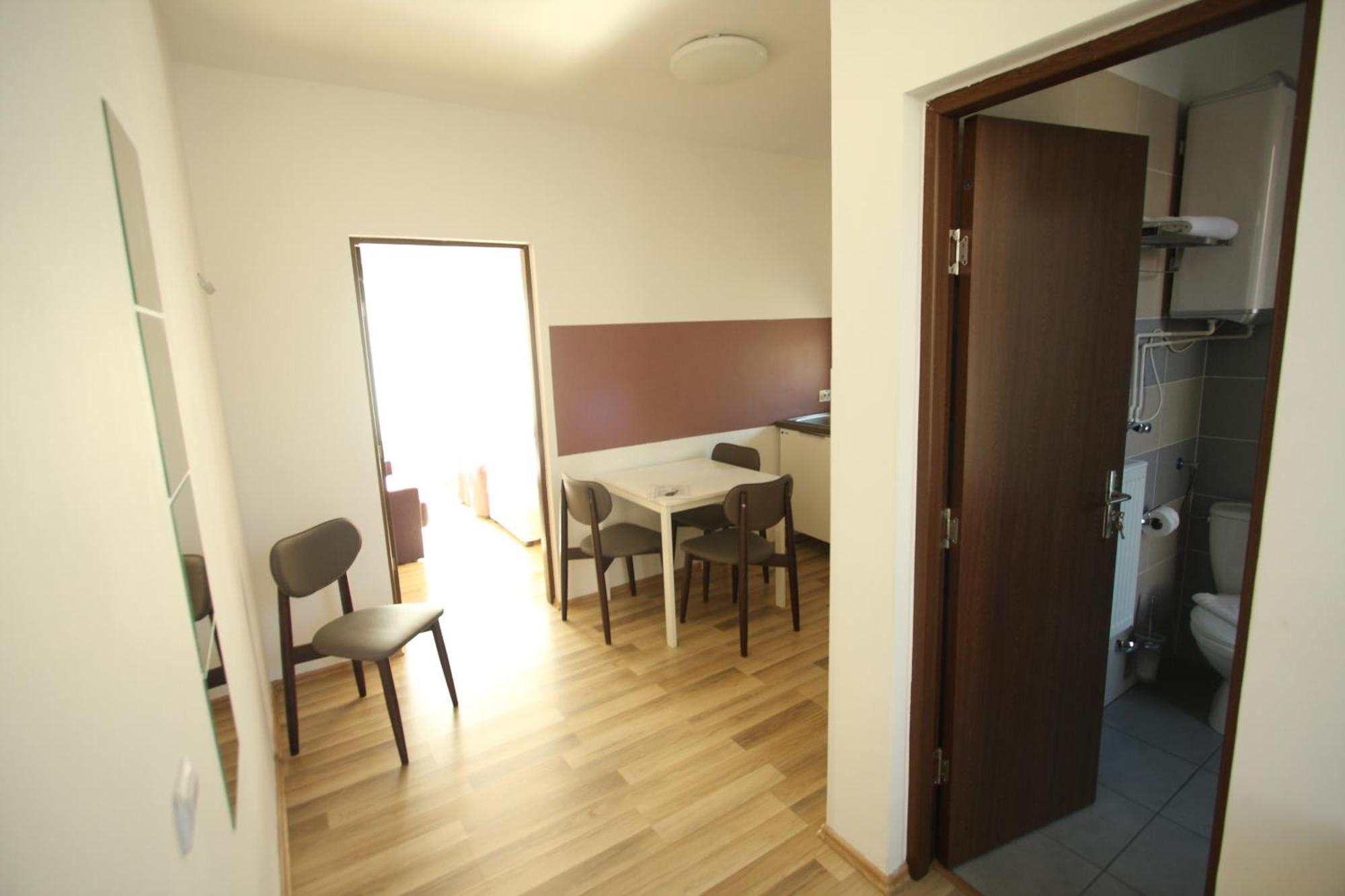 Studio Apartcity บราชอฟ ภายนอก รูปภาพ