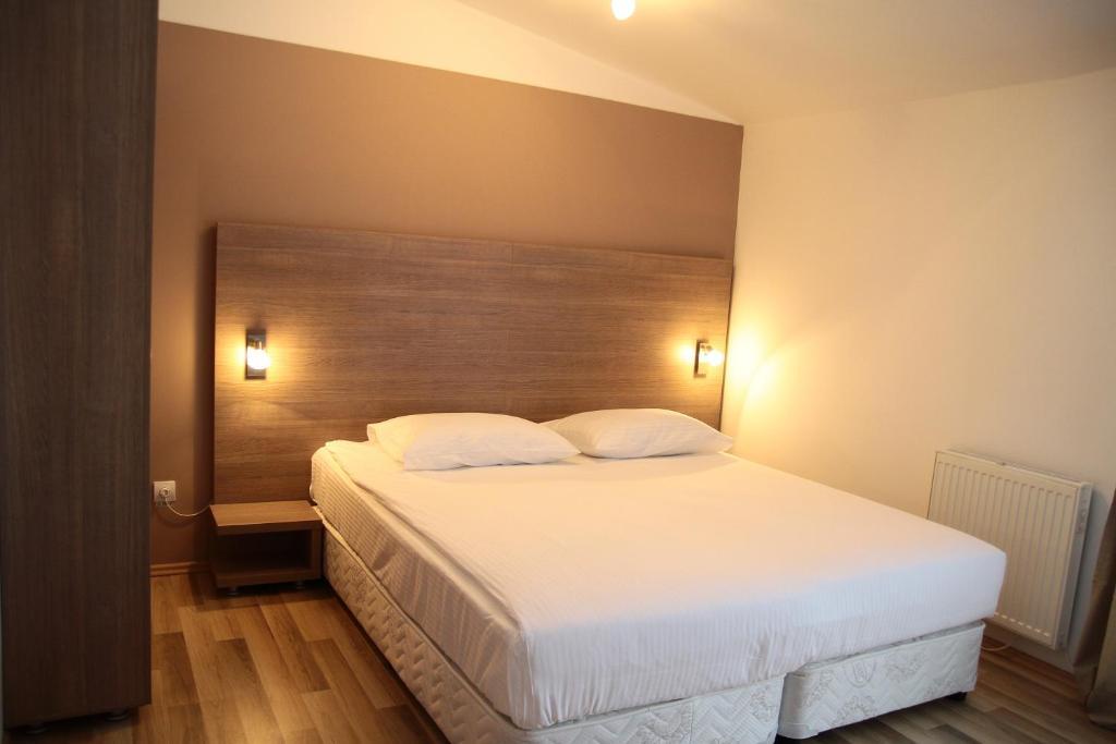 Studio Apartcity บราชอฟ ภายนอก รูปภาพ